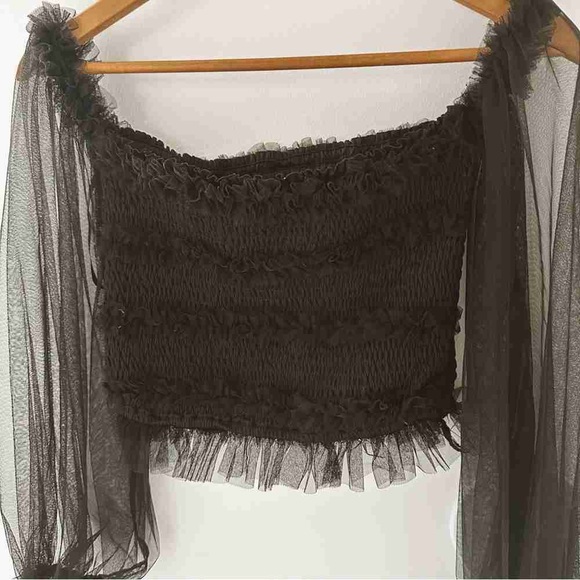 Chic Black Ruffle Off-Shoulder Blouse - Picture 2 of 2